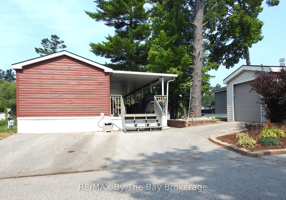 10-chipewa-trail-wasaga-beach-ontario-s12327134