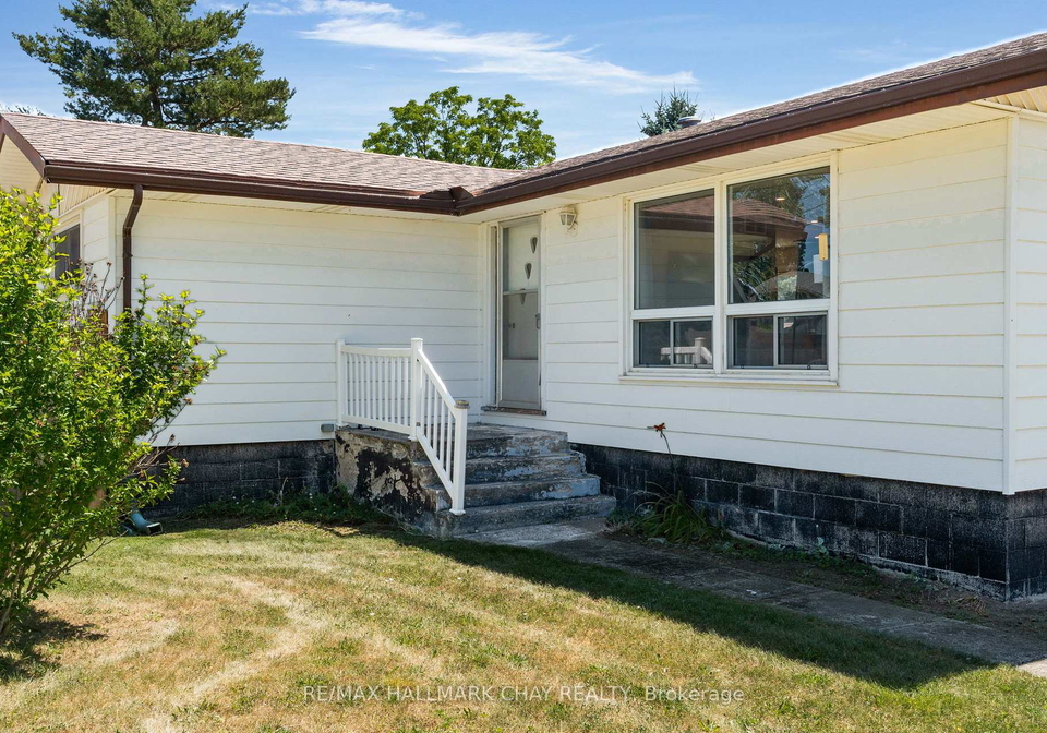 203-sutherland-street-n-n-clearview-ontario-s12327382