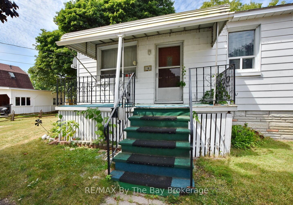 18-birch-street-collingwood-ontario-s12330151