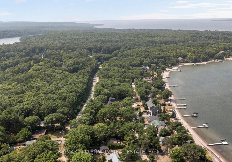 82-beach-road-tiny-ontario-s12334179