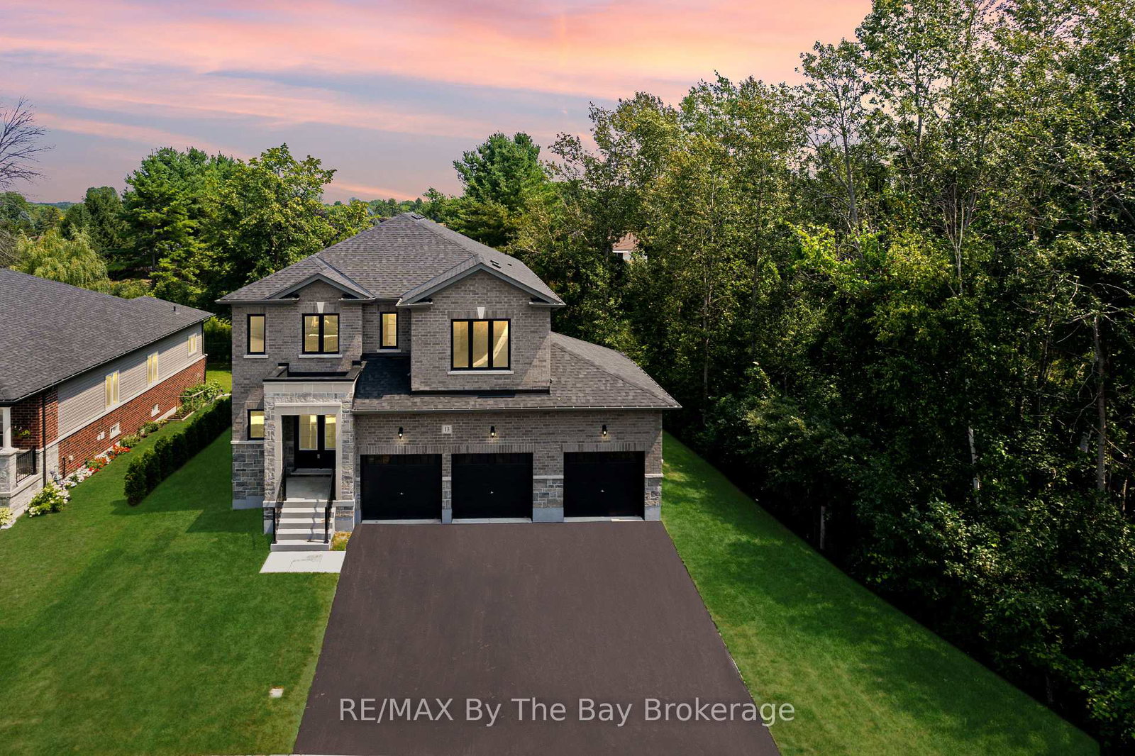 13-emerald-street-wasaga-beach-ontario-s12335119