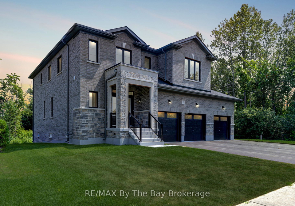 13-emerald-street-wasaga-beach-ontario-s12335119