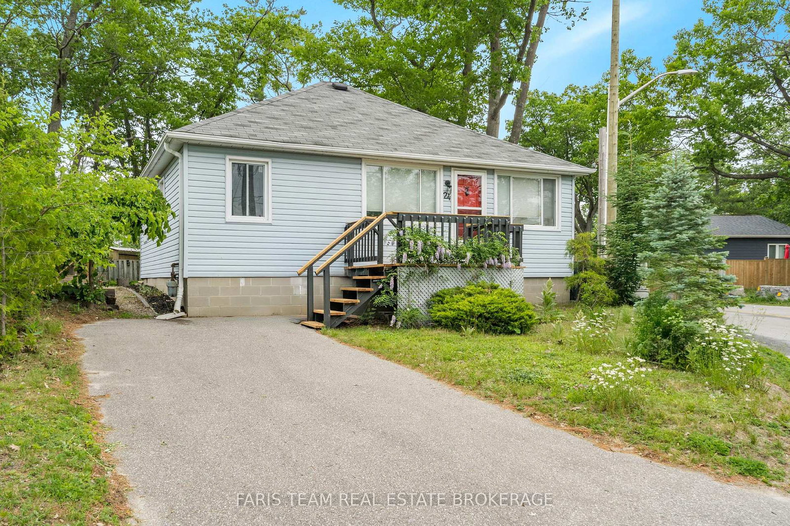 24-old-mosley-street-wasaga-beach-ontario-s12336830