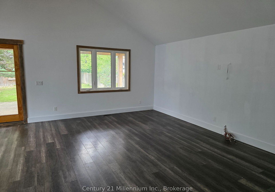 22-market-street-collingwood-ontario-s12338009