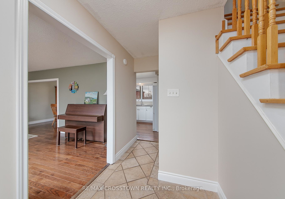 122-marshall-street-s-barrie-ontario-s12339177