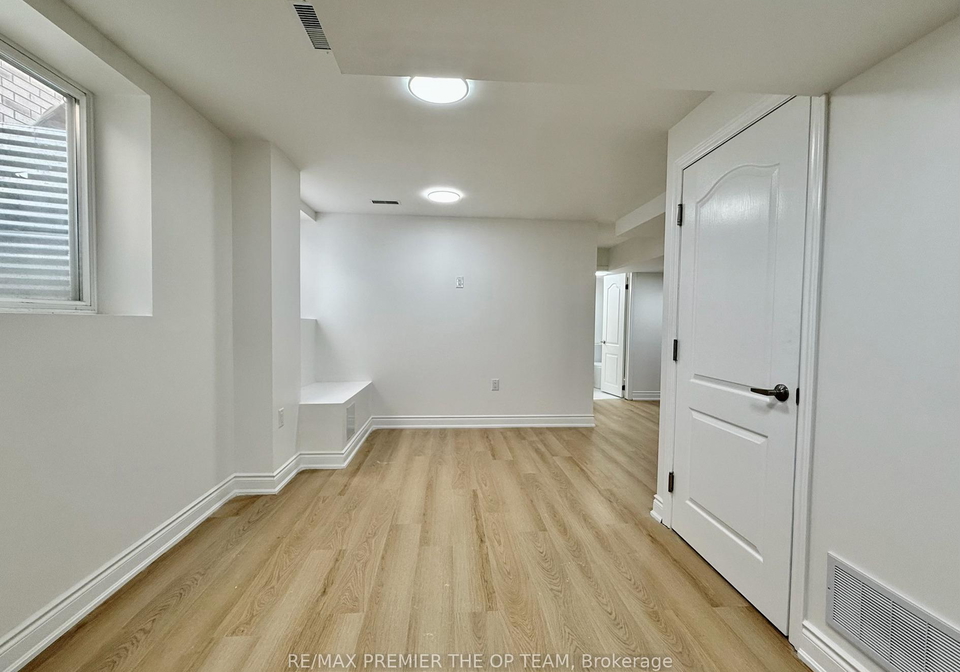 62-phoenix-boulevard-barrie-ontario-s12339467