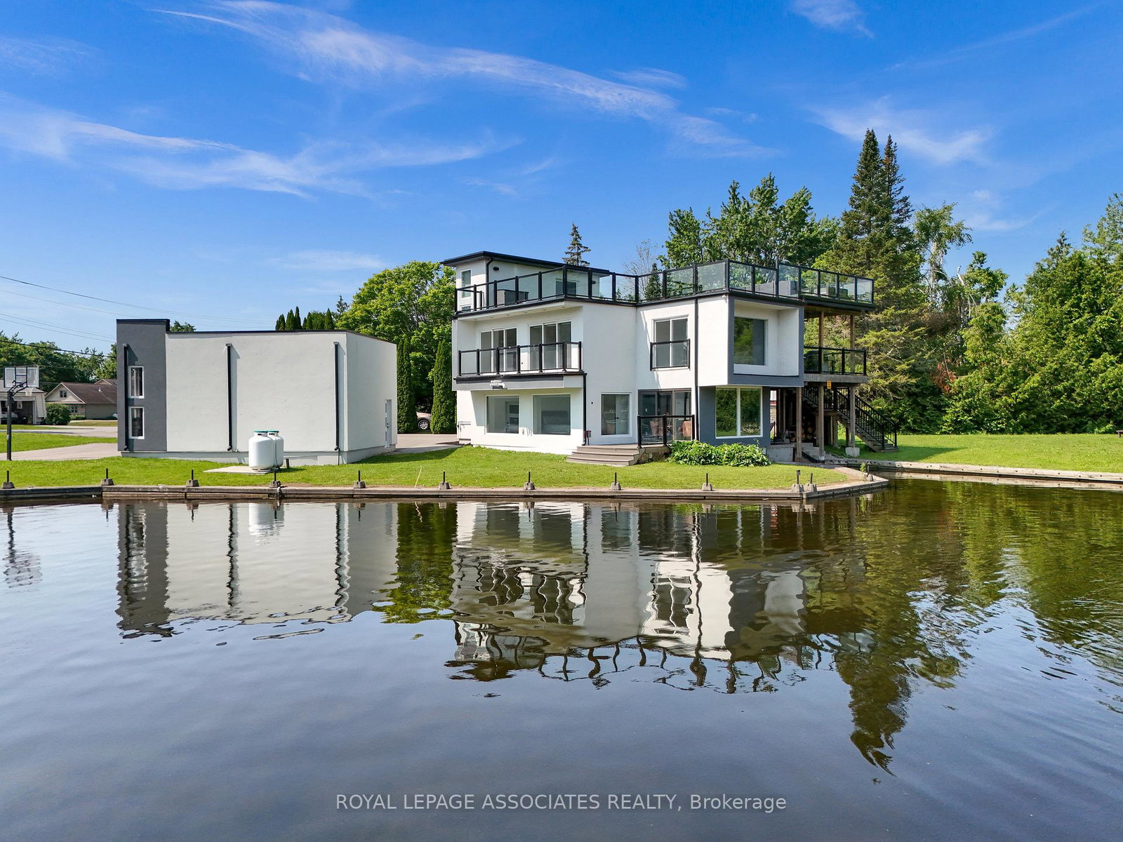 57-poplar-crescent-ramara-ontario-s12339919