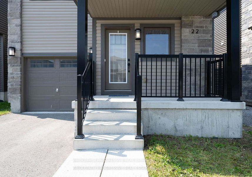 22-alaskan-heights-barrie-ontario-s12340112