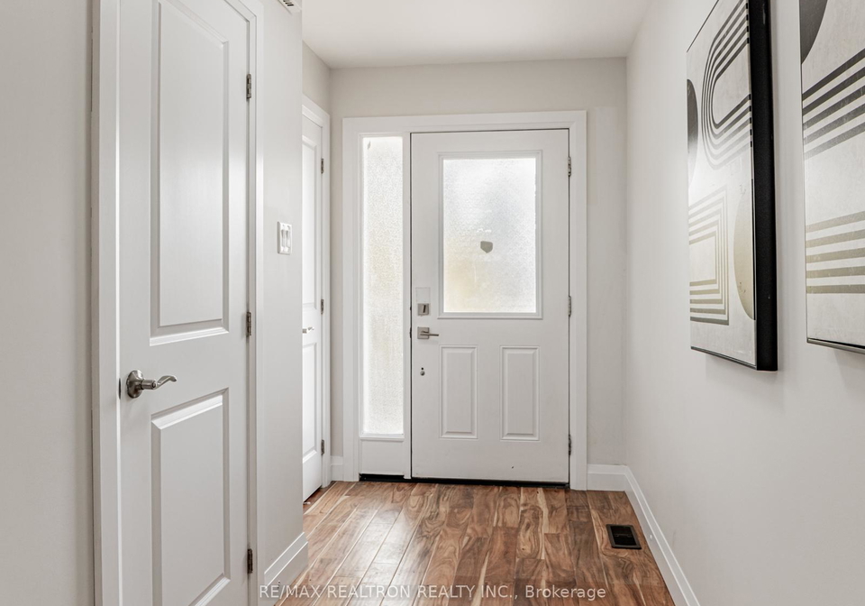 14b-ferris-lane-barrie-ontario-s12341206