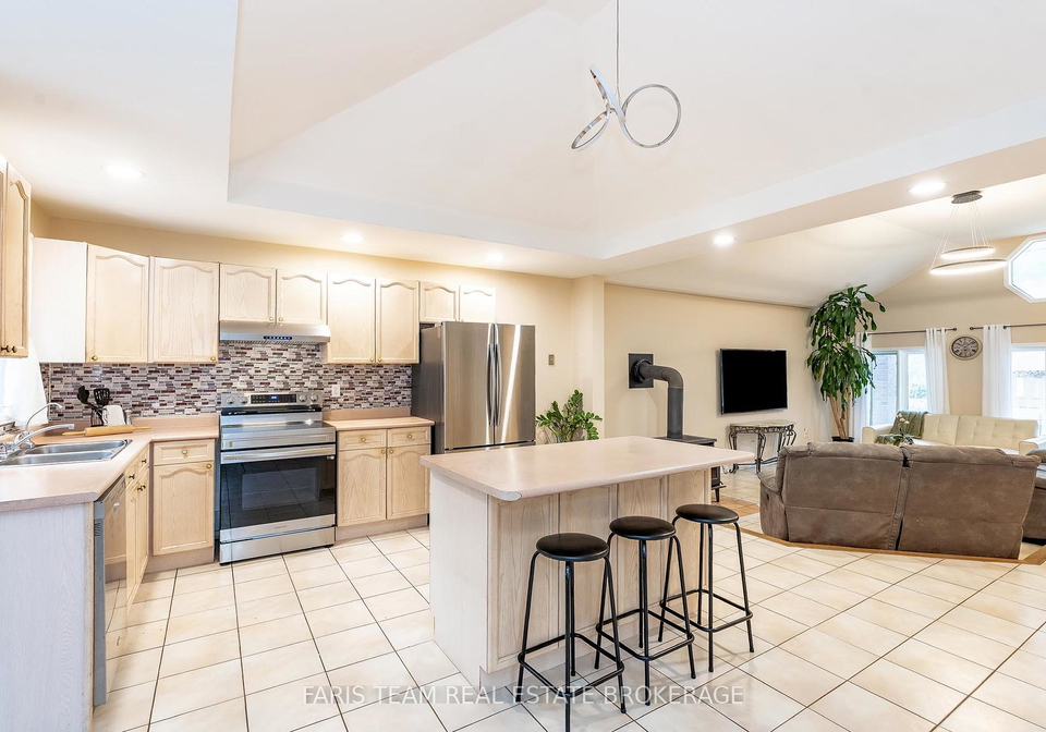 64-nadia-crescent-tiny-ontario-s12341369