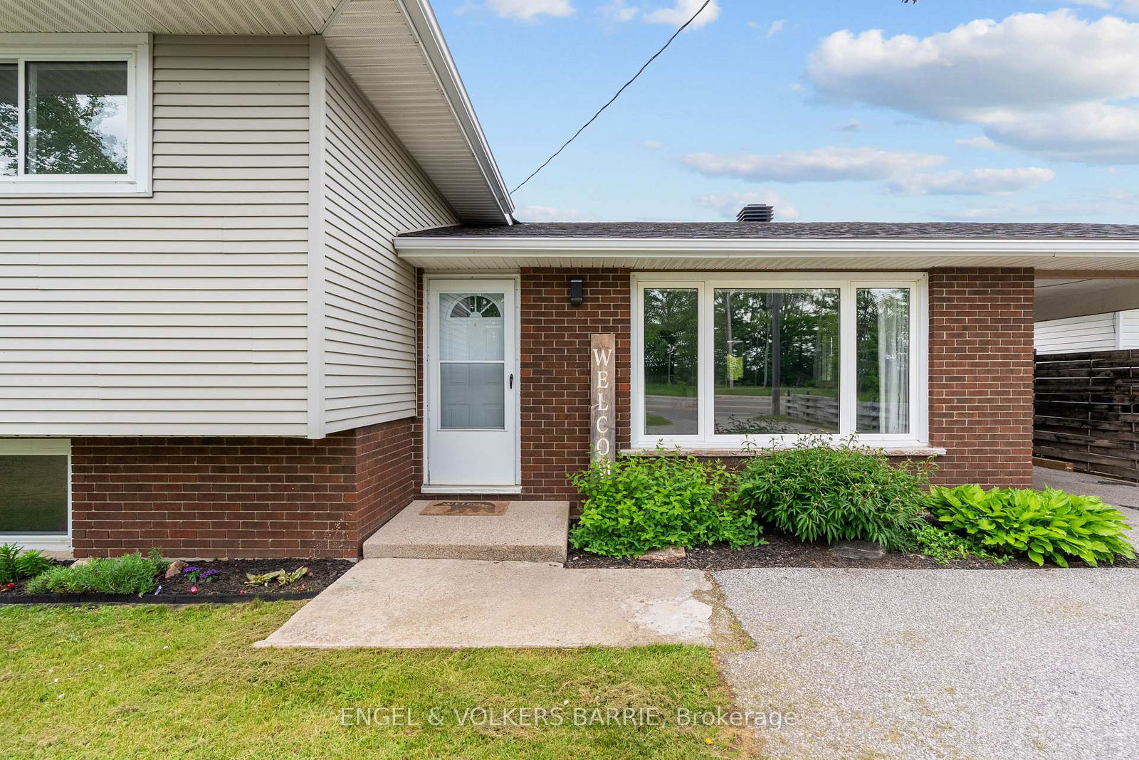 9881-12-highway-oro-medonte-ontario-s12342040