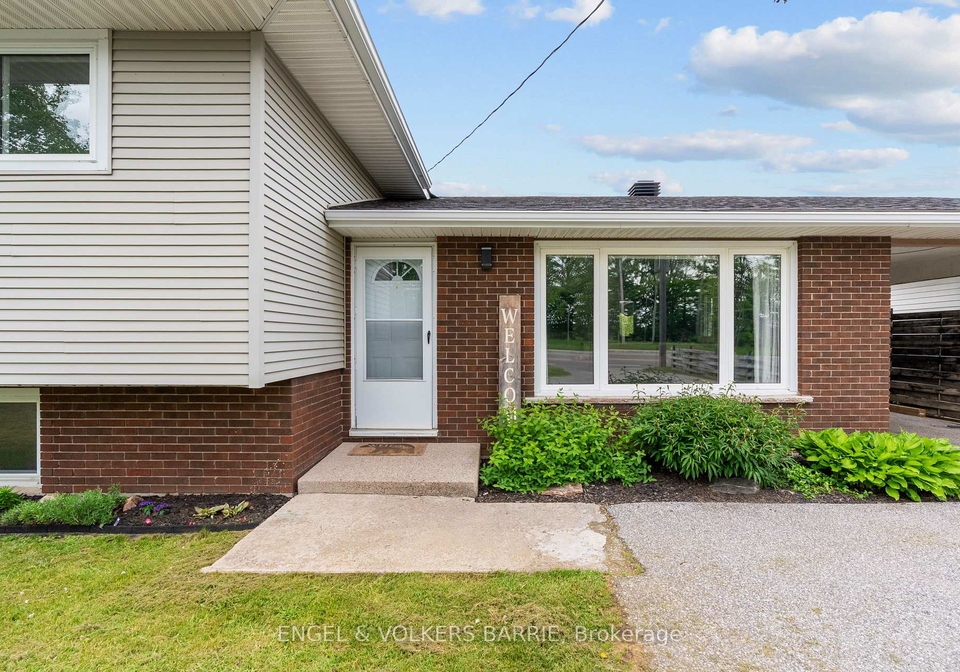 9881-12-highway-oro-medonte-ontario-s12342040