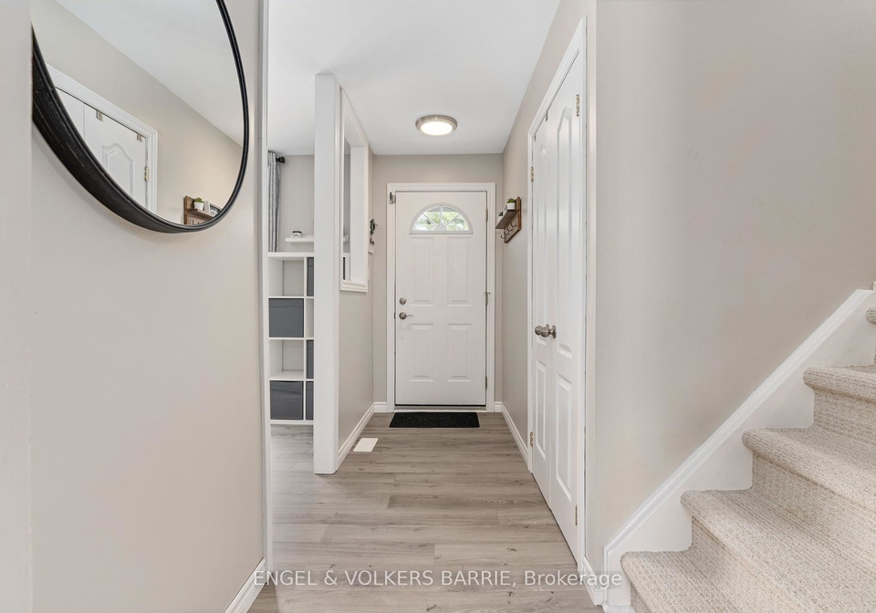 9881-12-highway-oro-medonte-ontario-s12342040