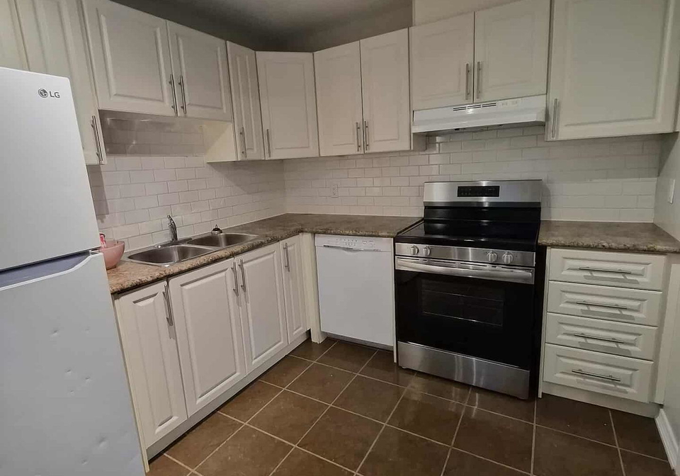 75-prince-william-way-e-barrie-ontario-s12345883