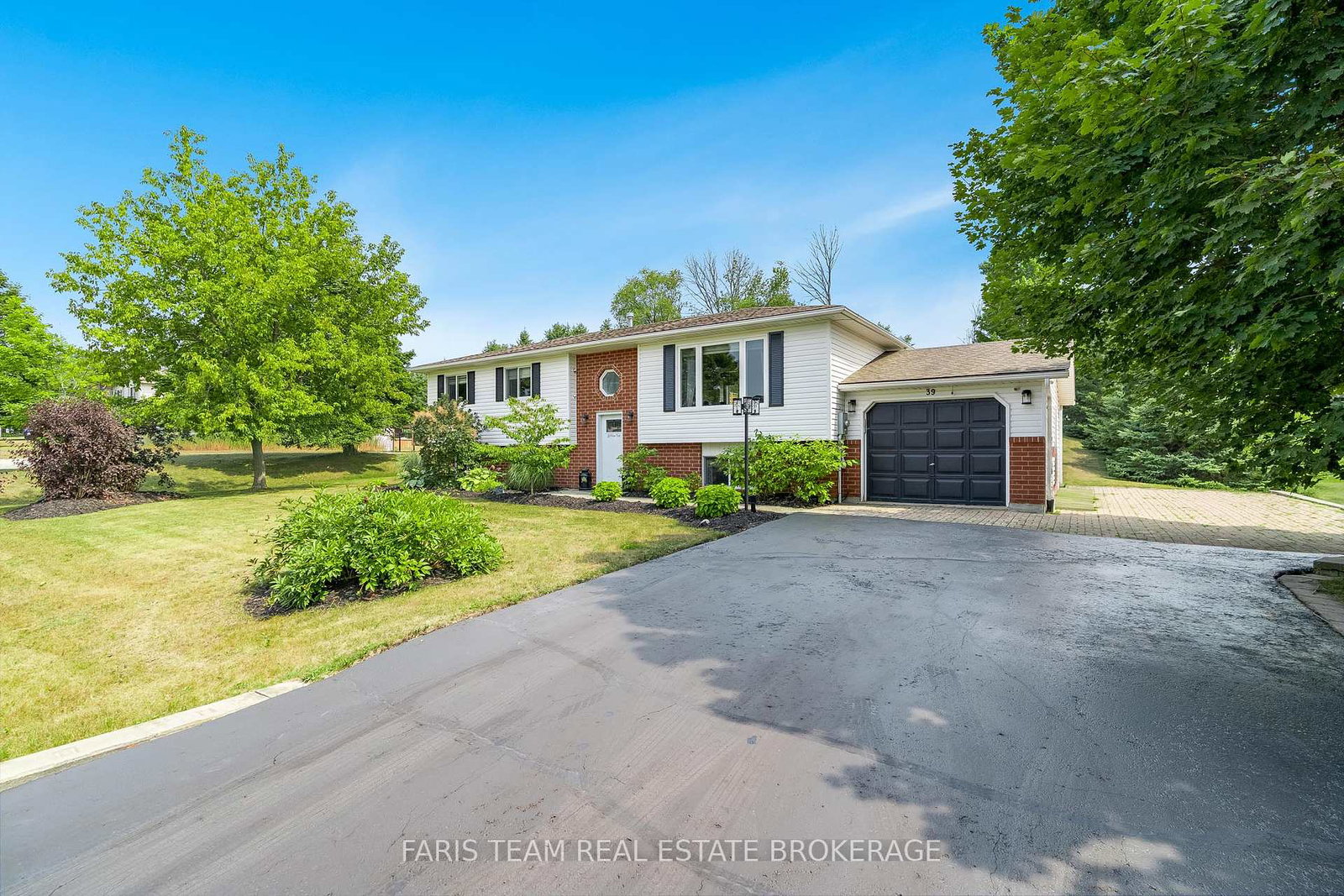 39-procee-circle-oro-medonte-ontario-s12346457