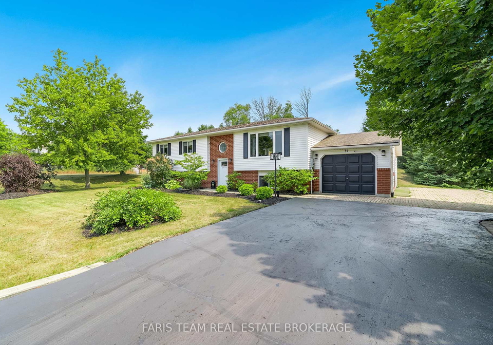39-procee-circle-oro-medonte-ontario-s12346457