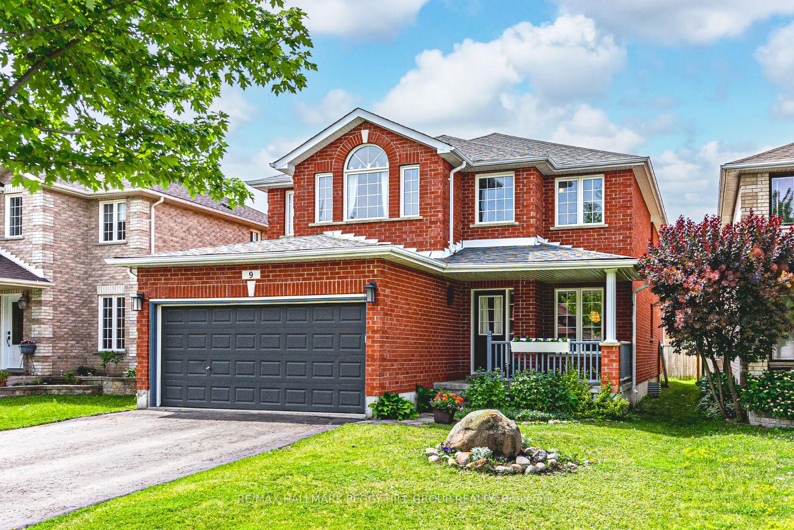 9-buggs-gate-barrie-ontario-s12346824