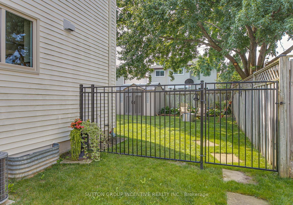 25-rosenfeld-drive-barrie-ontario-s12349609