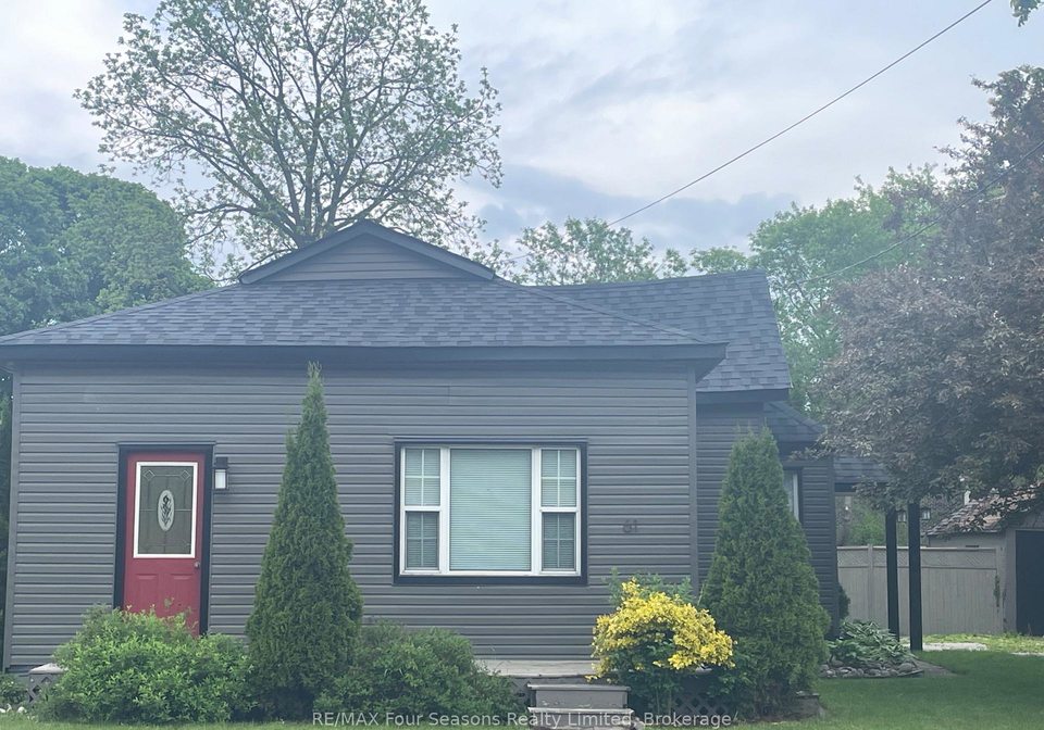 61-sixth-street-collingwood-ontario-s12350583