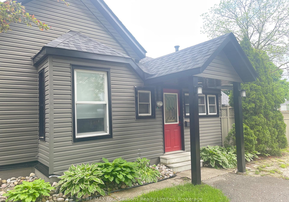 61-sixth-street-collingwood-ontario-s12350583
