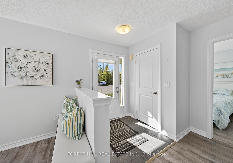 70-robert-street-s-wasaga-beach-ontario-s12352186