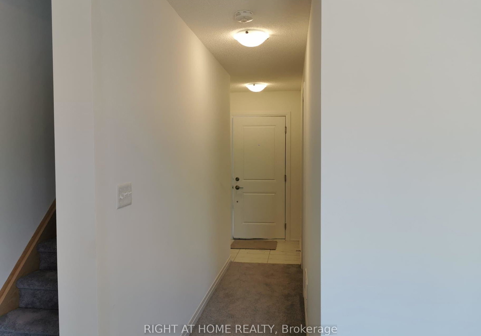 3-andean-lane-barrie-ontario-s12352243