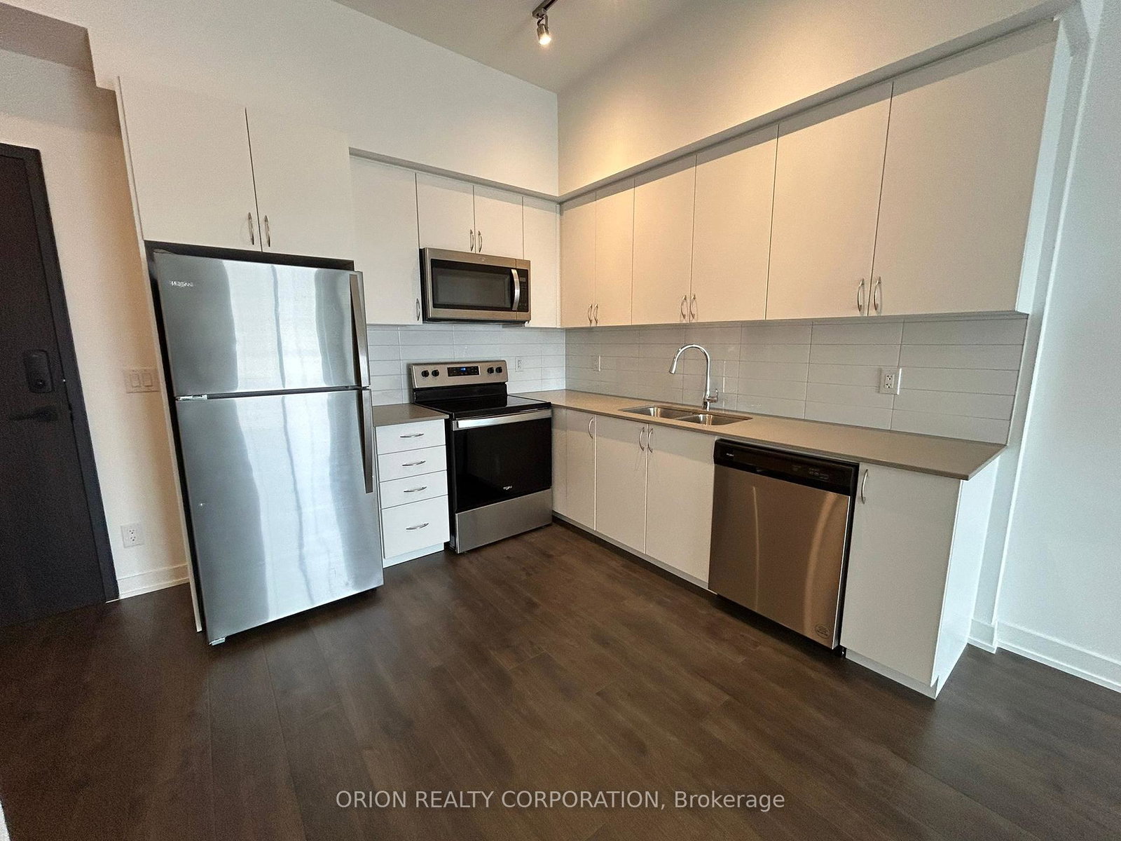 56-lakeside-terrace-barrie-ontario-s12352664