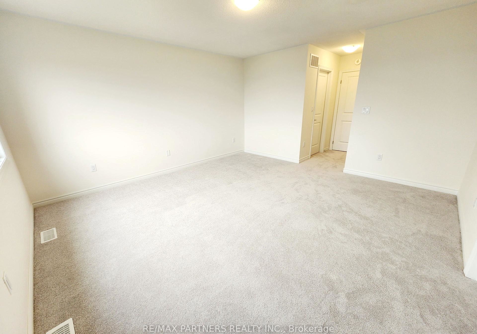 136-greer-street-barrie-ontario-s12354580
