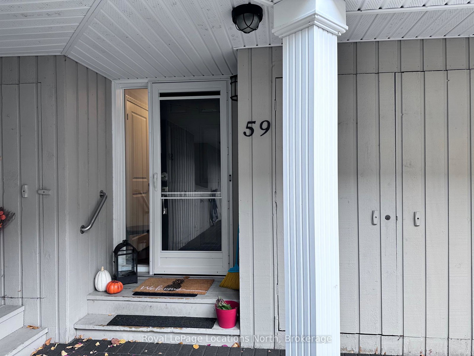 22-ramblings-way-collingwood-ontario-s12355098