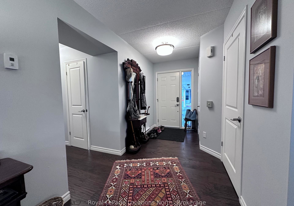 22-ramblings-way-collingwood-ontario-s12355098