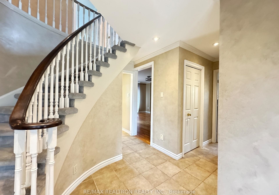 21-kenny-crescent-barrie-ontario-s12357198