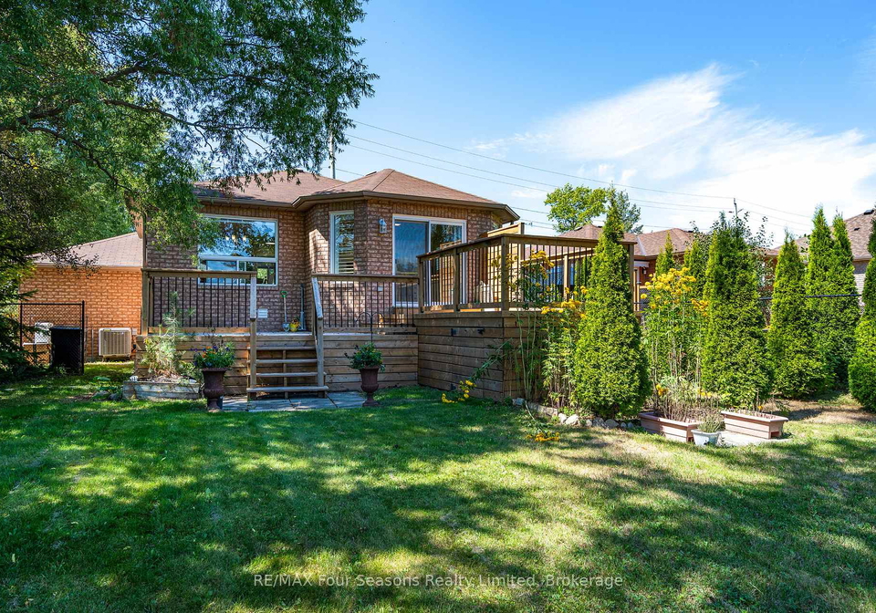 151-58th-street-s-wasaga-beach-ontario-s12357717
