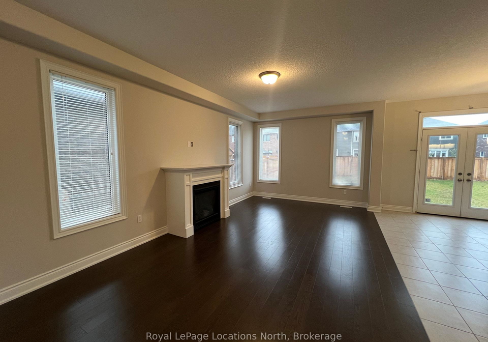 23-lockerbie-crescent-collingwood-ontario-s12358191
