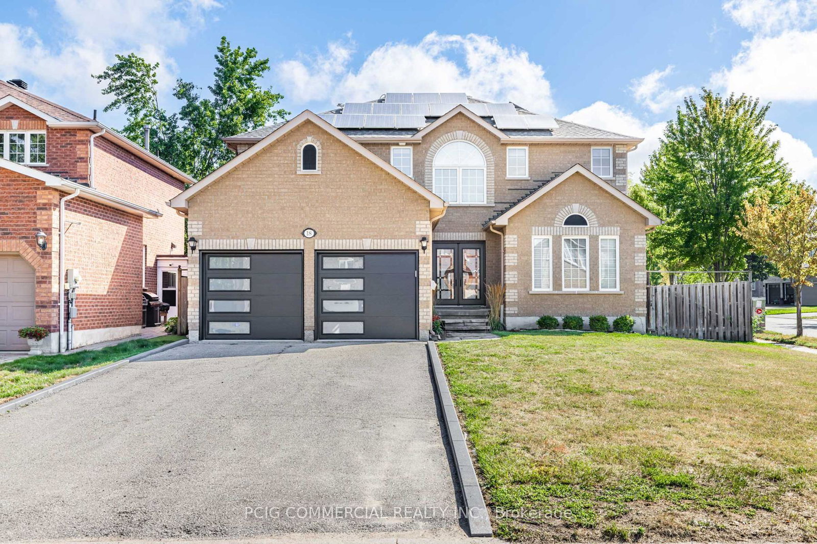 18-max-avenue-barrie-ontario-s12358494