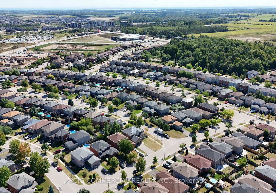 18-max-avenue-barrie-ontario-s12358494