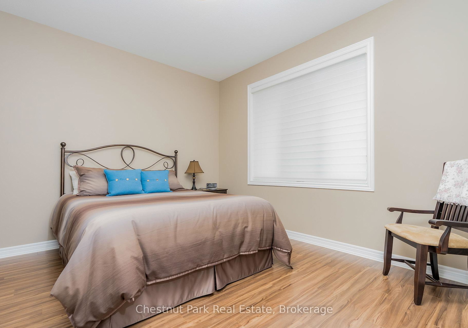 21-portland-street-collingwood-ontario-s12359057