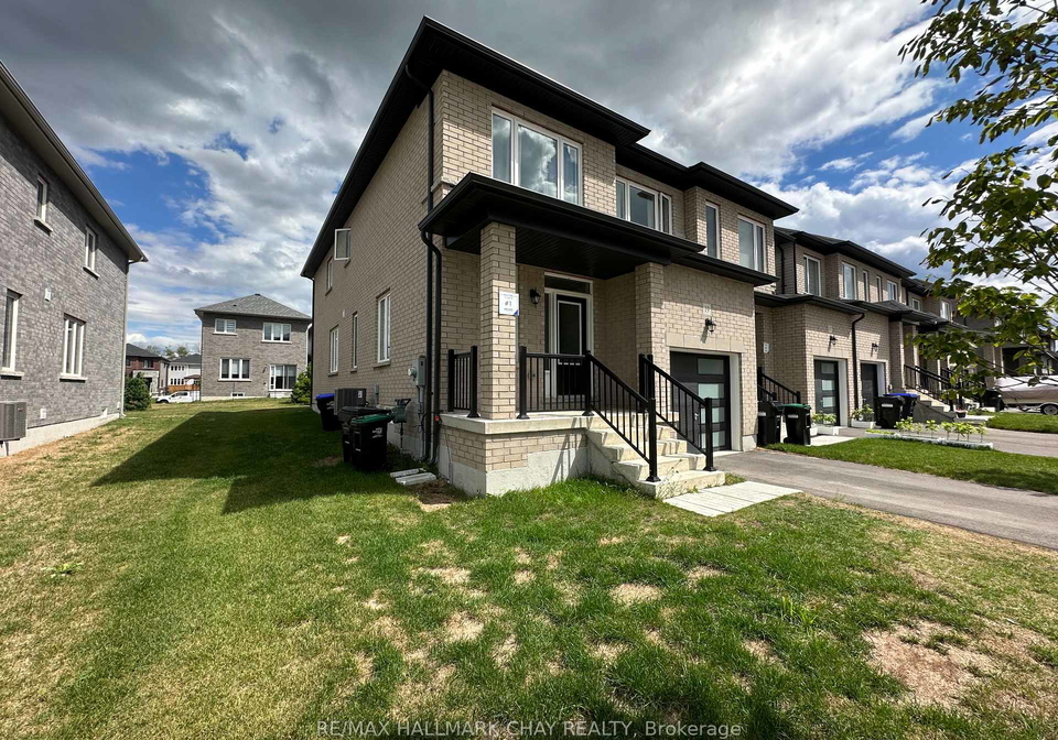 19-lisa-street-wasaga-beach-ontario-s12363948