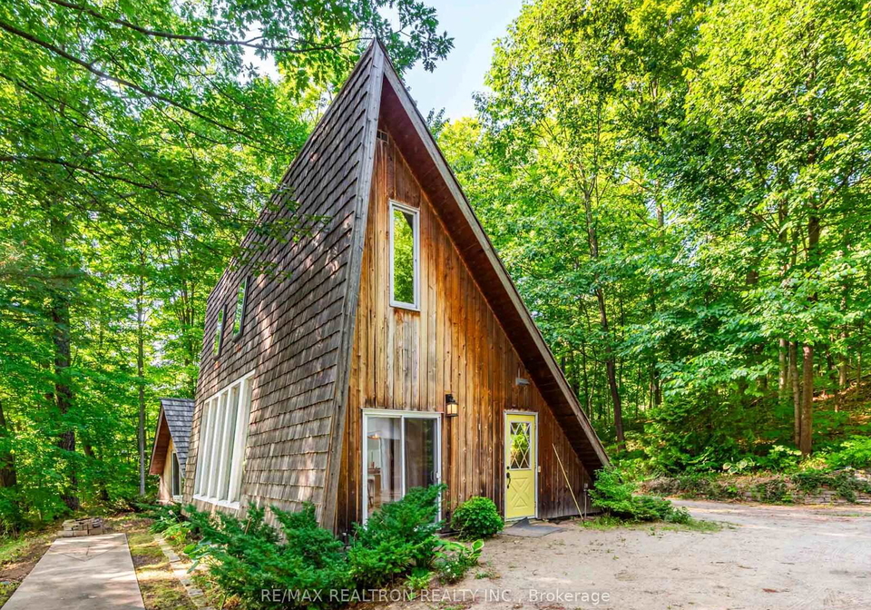 102-104-farlain-lake-road-e-tiny-ontario-s12364016