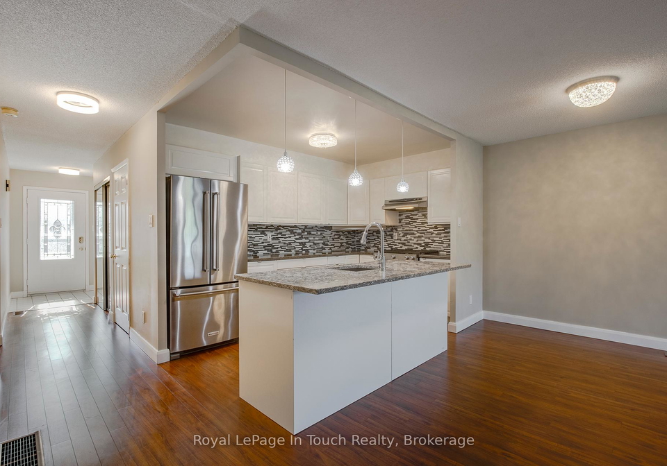 696-king-street-midland-ontario-s12364184
