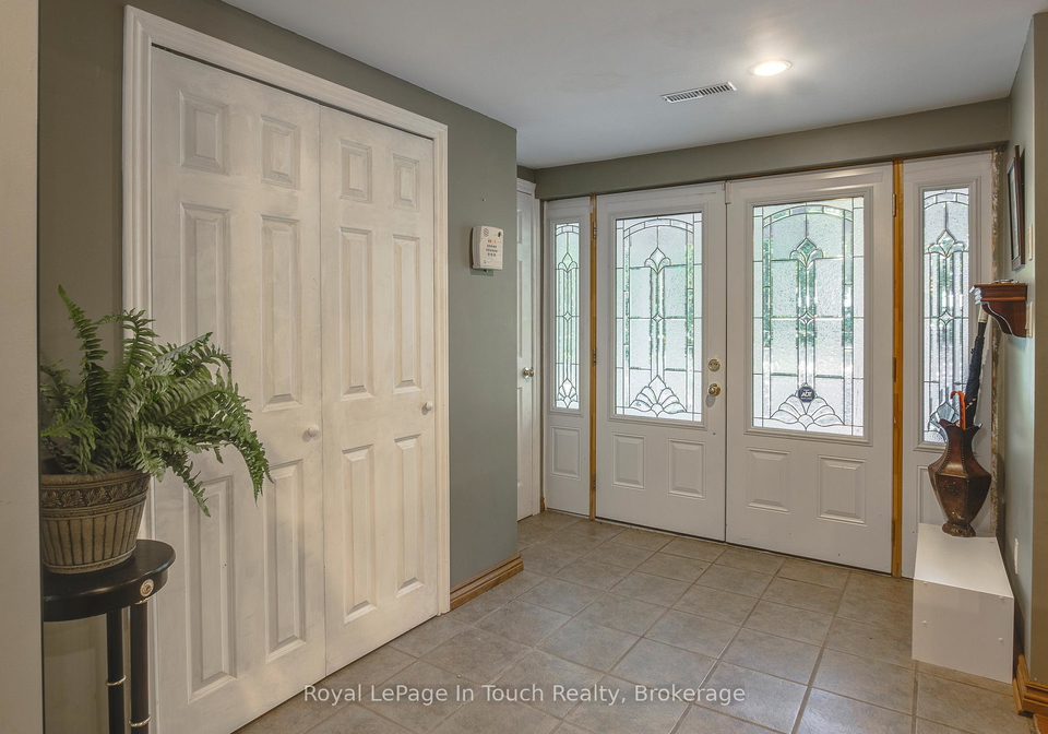 5-gary-court-tiny-ontario-s12364216