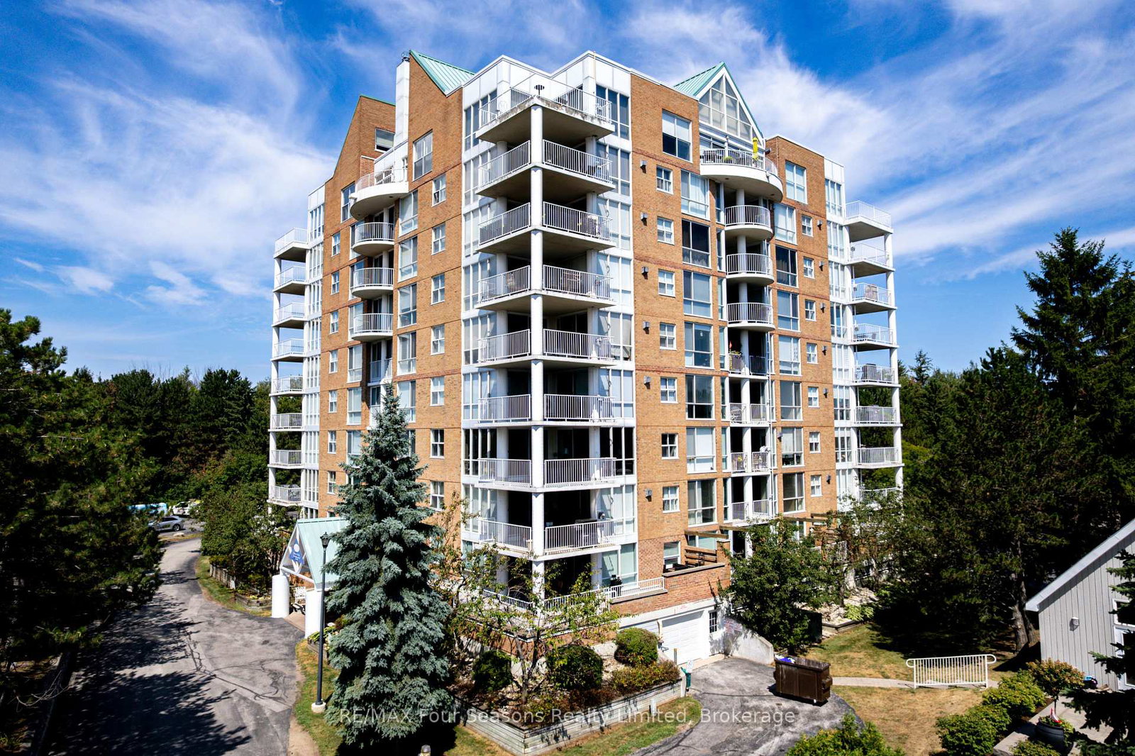 24-ramblings-way-collingwood-ontario-s12364902
