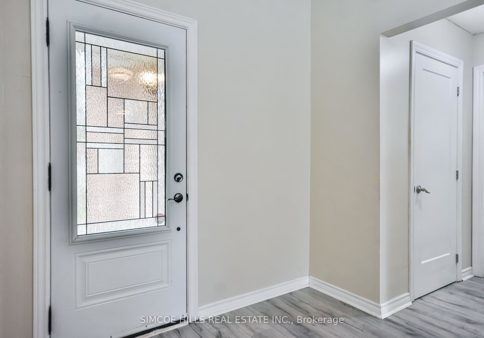 256-hickling-trail-barrie-ontario-s12364992