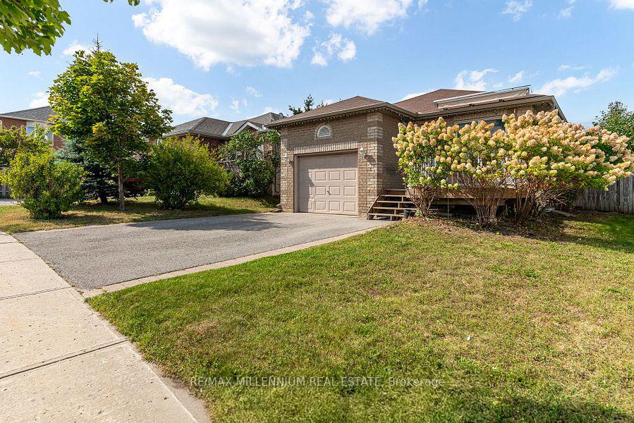44-hanmer-street-e-barrie-ontario-s12365338