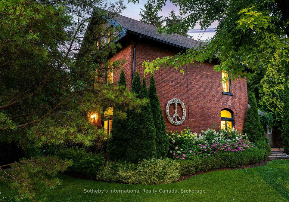 2-erie-street-collingwood-ontario-s12366160