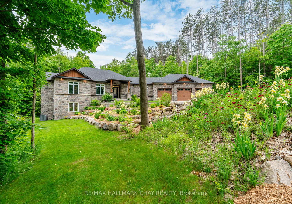2-timberland-court-s-tiny-ontario-s12367756