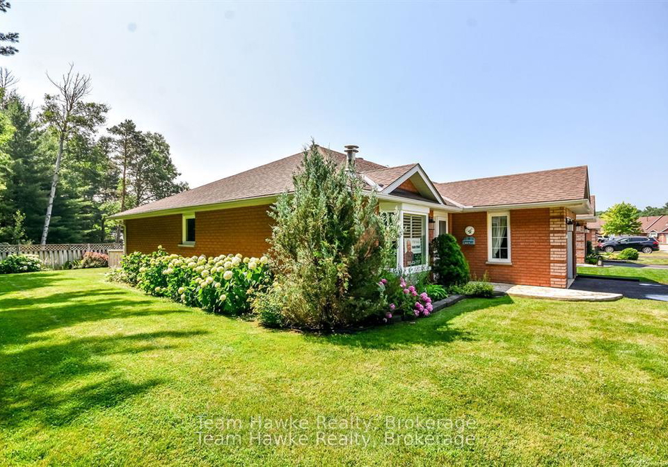 90-burke-street-penetanguishene-ontario-s12367959