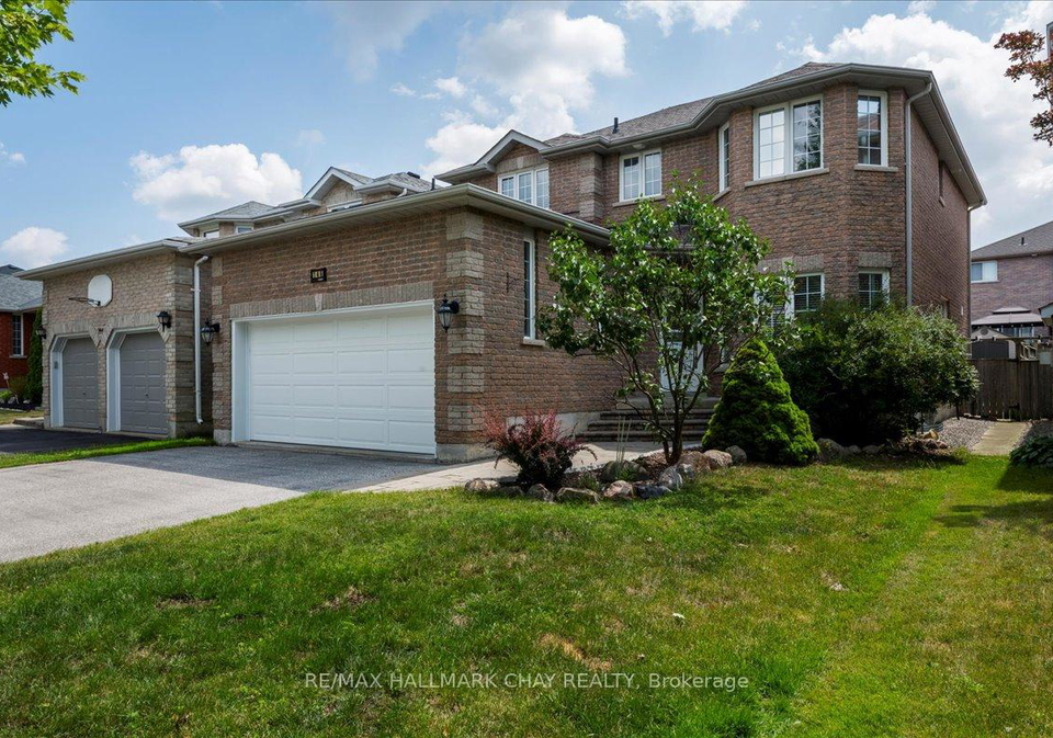 146-raymond-crescent-barrie-ontario-s12370482