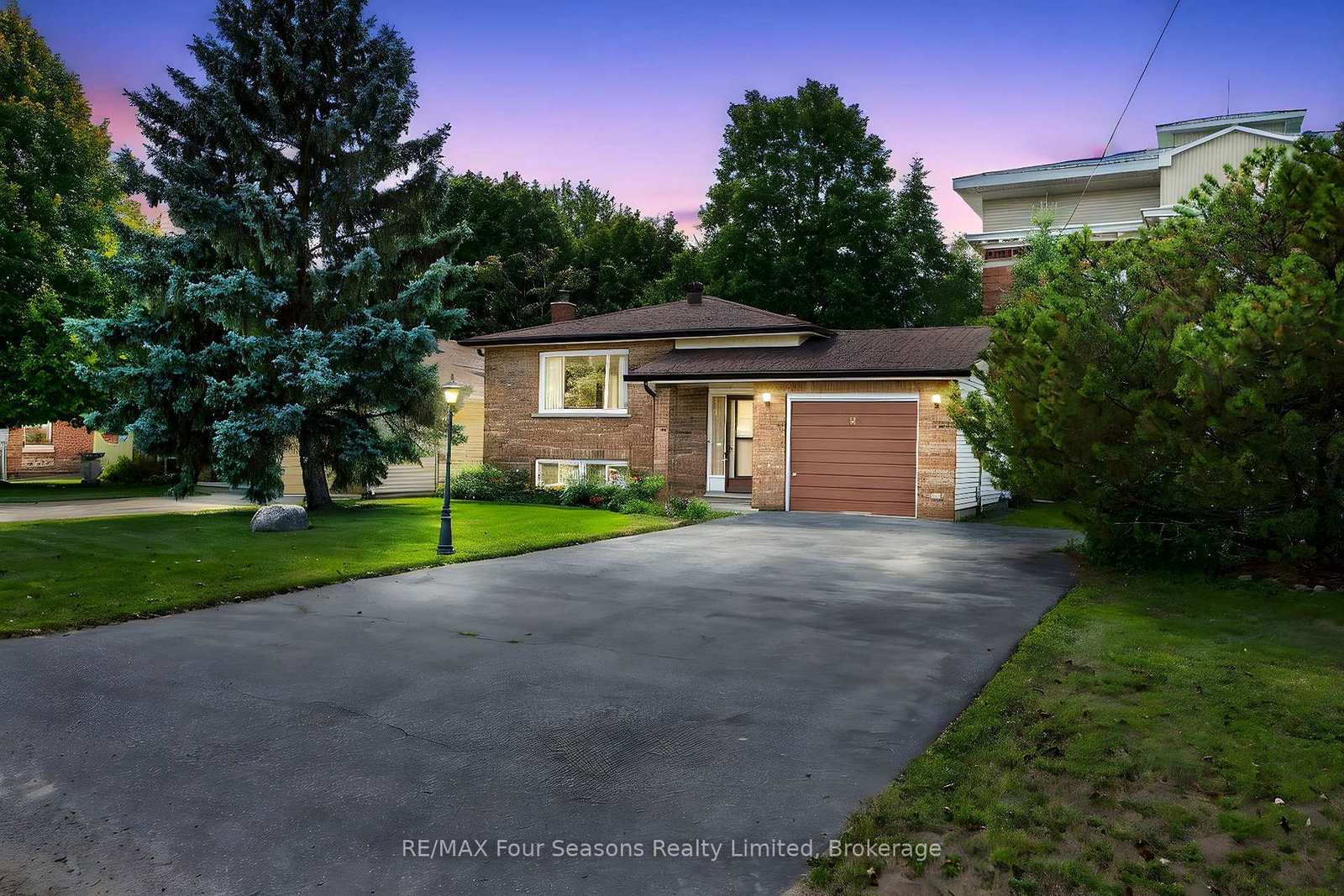 134-walnut-street-collingwood-ontario-s12370716