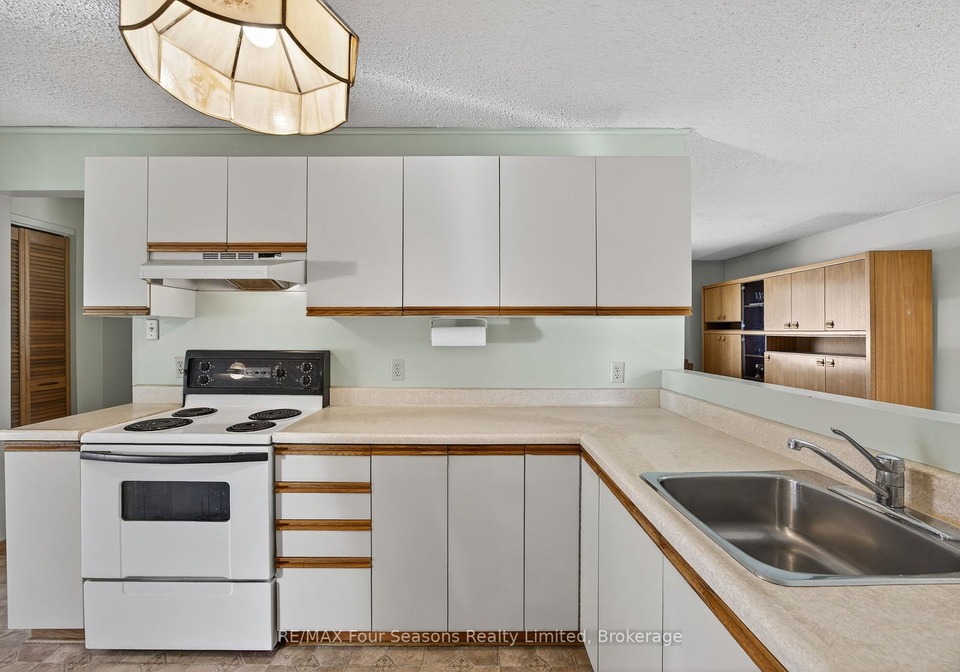 134-walnut-street-collingwood-ontario-s12370716