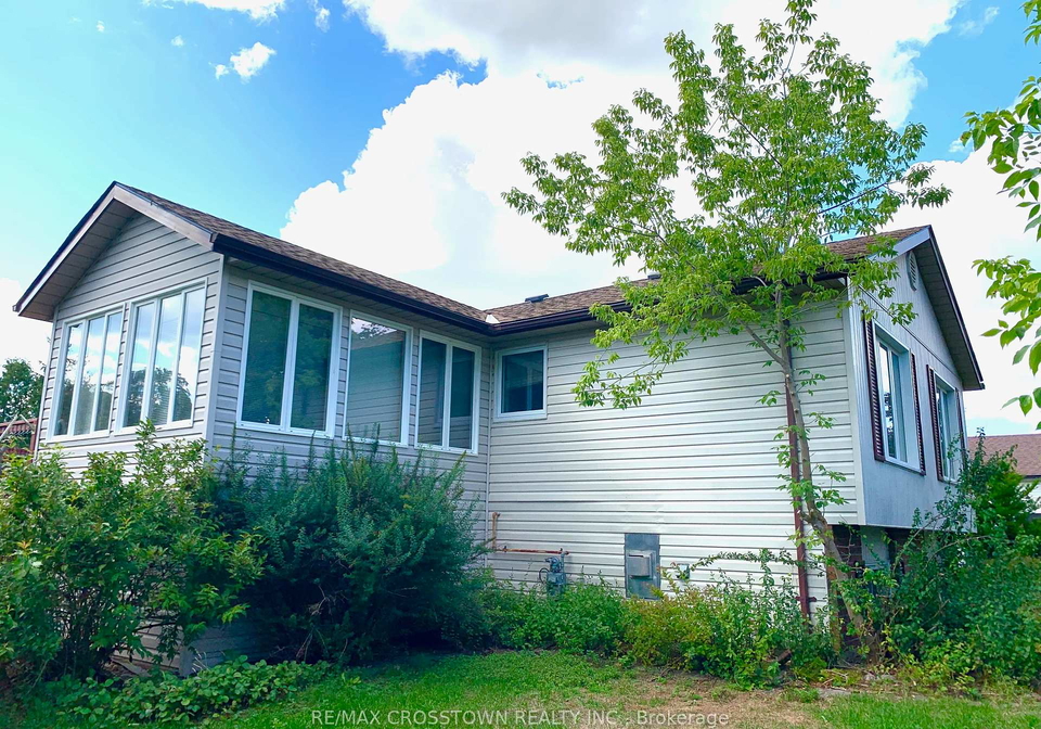 43-foyston-park-circle-springwater-ontario-s12374819